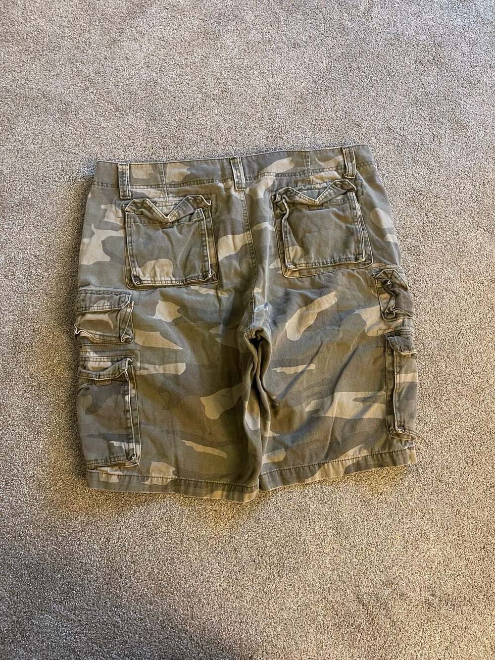 VTG Ocean Pacific Camo Cargo Shorts Men's Size 42